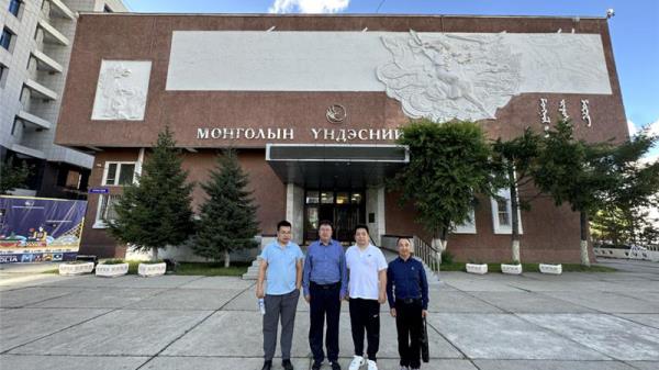 我院奥•乌力吉院长一行访问蒙古国科学院等单位，进一步落实合作事宜